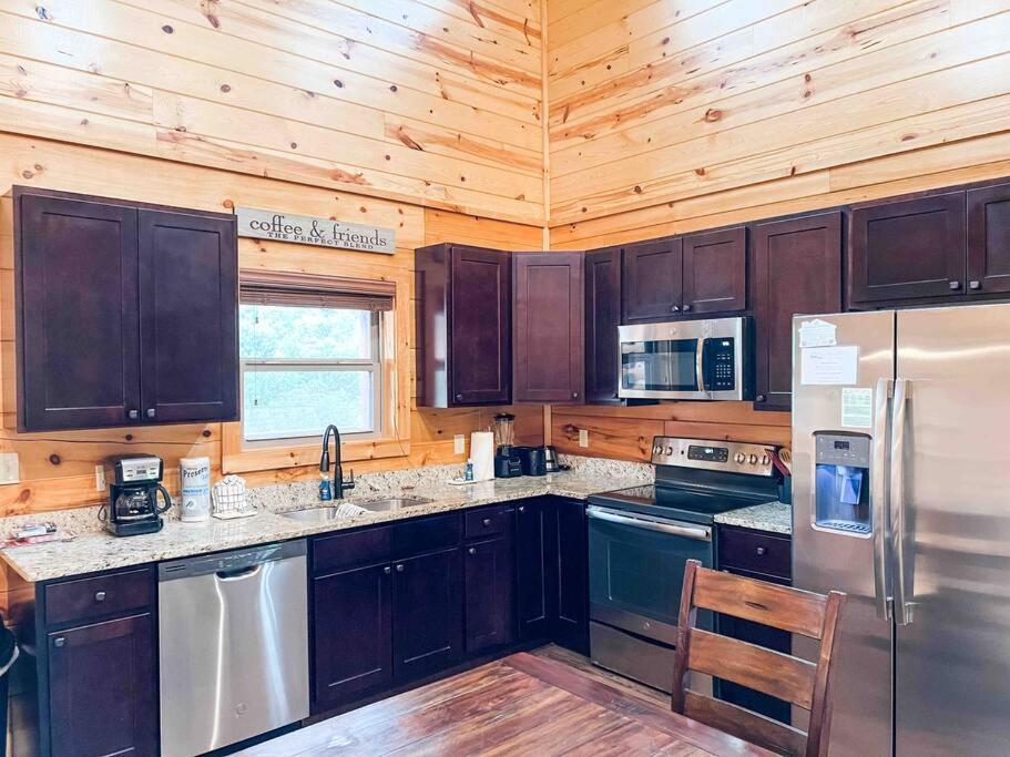 Indoor Heated Pool Hot Tub Cabin Sevierville Exteriör bild