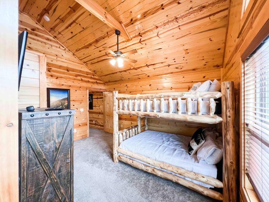 Indoor Heated Pool Hot Tub Cabin Sevierville Exteriör bild