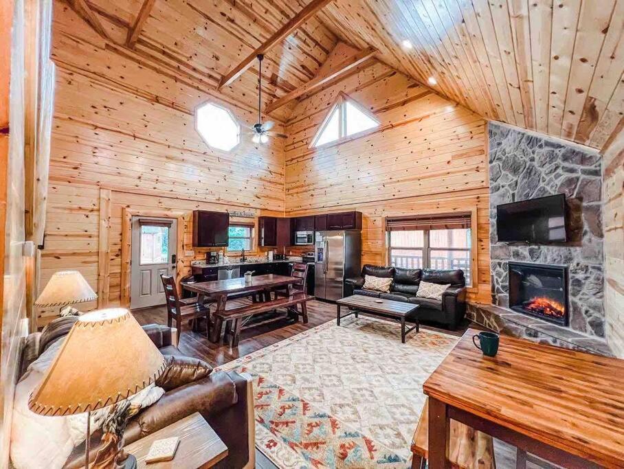 Indoor Heated Pool Hot Tub Cabin Sevierville Exteriör bild