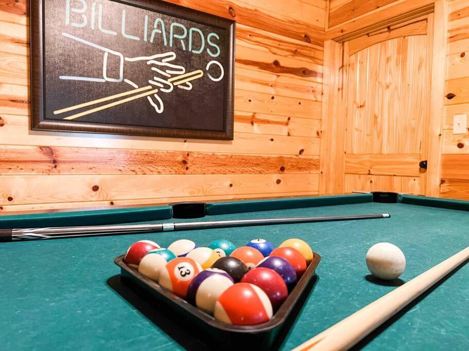 Indoor Heated Pool Hot Tub Cabin Sevierville Exteriör bild