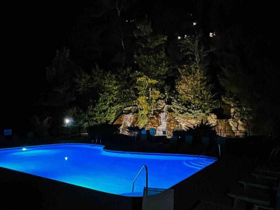 Indoor Heated Pool Hot Tub Cabin Sevierville Exteriör bild