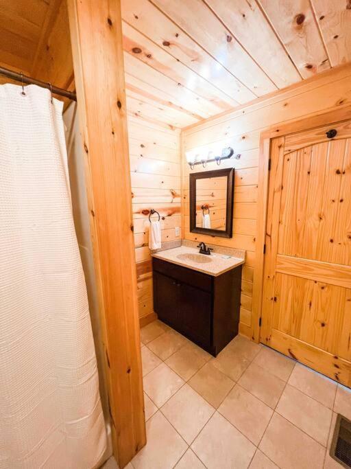Indoor Heated Pool Hot Tub Cabin Sevierville Exteriör bild